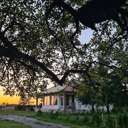Villa Kavicshaz Vlahita Exterior foto